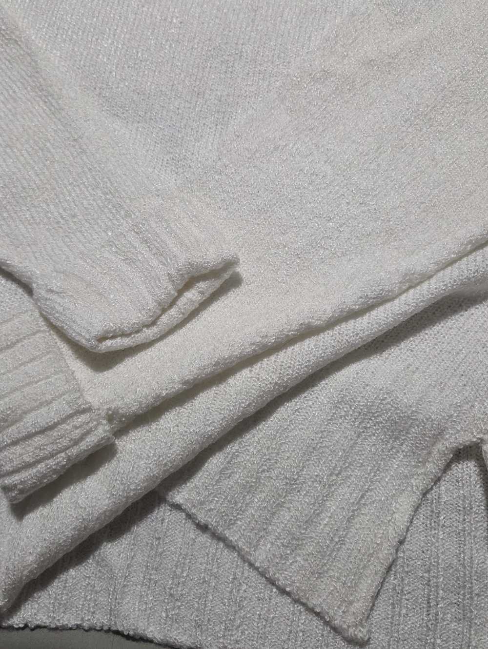 Carolyn Taylor Essentials White V-Neck Pullover Knit Sweater – NWT - Picture 7 of 7